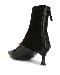 Salondeju Pointed Chain Ankle Boots
