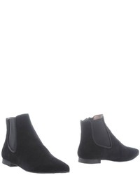Pretty Ballerinas Ankle Boots