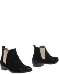 Khrio Ankle Boots