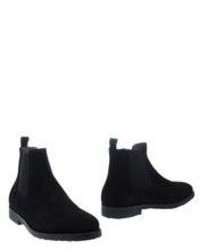 Triver Flight Ankle Boots