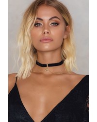 Suede Choker With Chains And Crescent