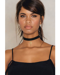 Suede Choker With Pendant