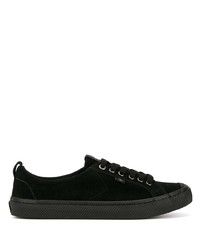 Cariuma Oca Low All Black Suede Sneaker