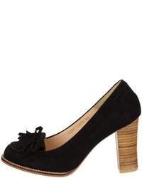 Young And T Lindon Suede Pump