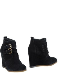 Tila March Ankle Boots