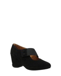 L'Amour des Pieds Oriana Wedge