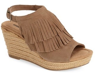 Minnetonka sale ashley wedge