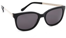 https://cdn.lookastic.com/black-sunglasses/new-york-gayla-sunglasses-194004-original.jpg