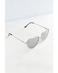 Urban Outfitters Uo Heartbreaker Sunglasses