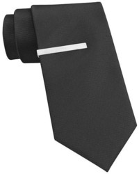 Van Heusen Solid Slim Tie Wtie Bar