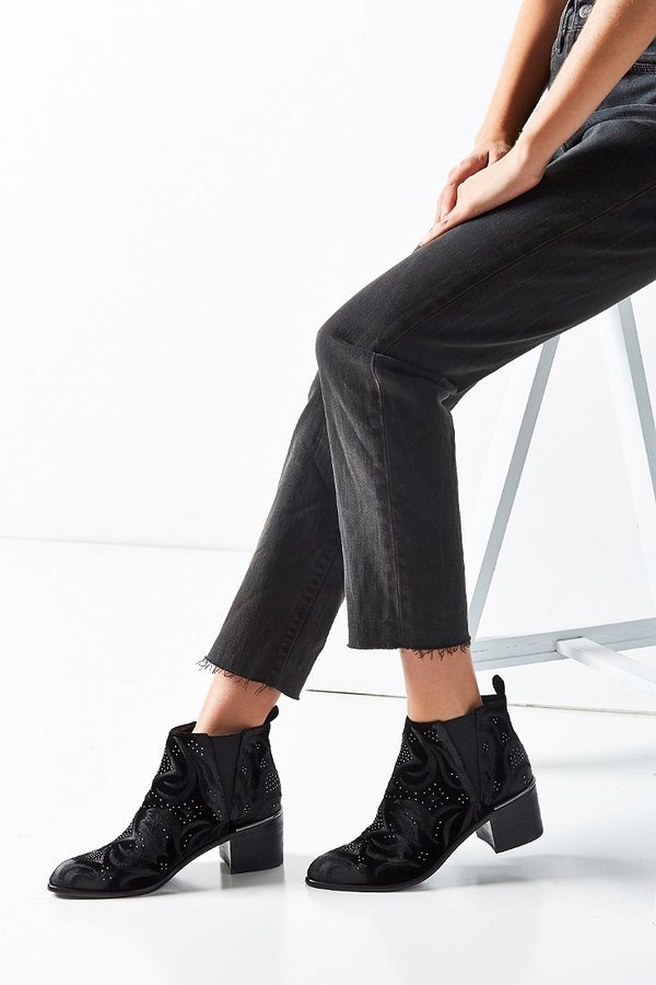 Preston leather and logo best sale ankle boot