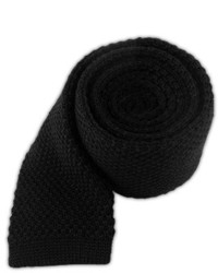 The Tie Bar Knit Solid Wool Black