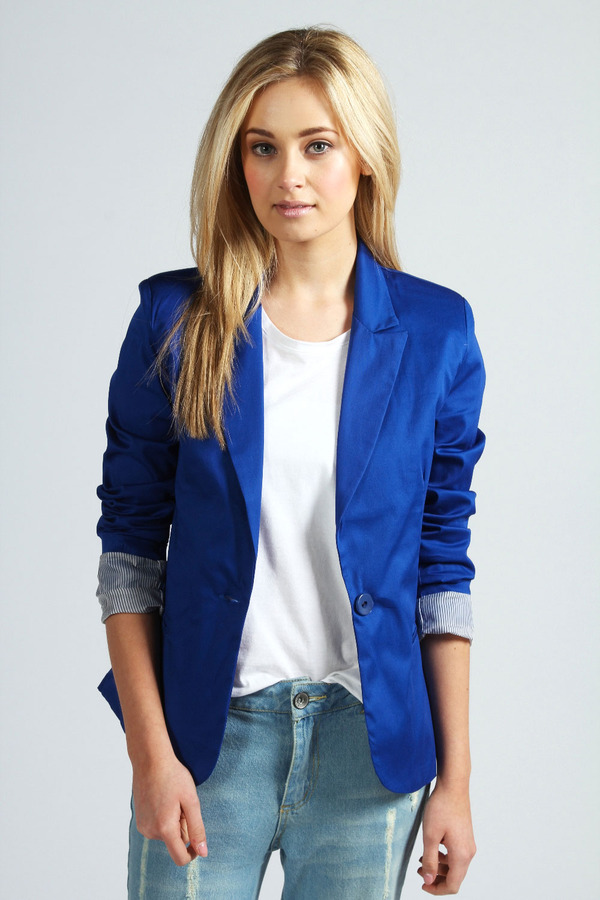 Что можно одеть с синим пиджаком женские фото