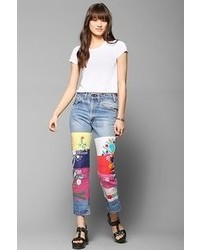 UO Urban Renewal Embroidered Panel Jean