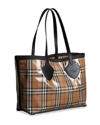 Burberry The Medium Giant Tote In Vintage Check