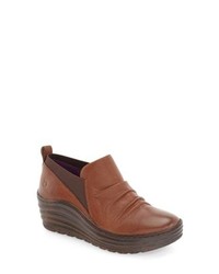 BIONICA Gallant Leather Bootie