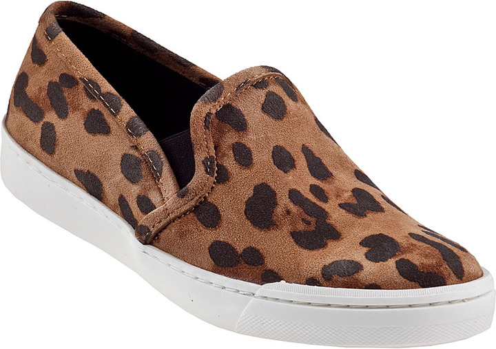 steve madden camo slip on