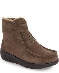FitFlop Loaff Genuine Shearling Boot