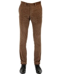 https://cdn.lookastic.com/brown-velvet-dress-pants/herringbone-printed-stretch-velvet-pants-medium-120083.jpg