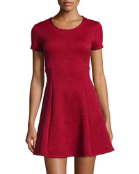 Romeo & Juliet Couture Geometric Quilted Short Sleeve Dress Burgundy