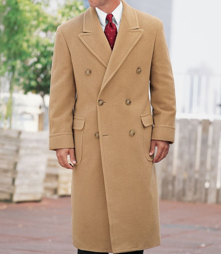 Старое мужское пальто