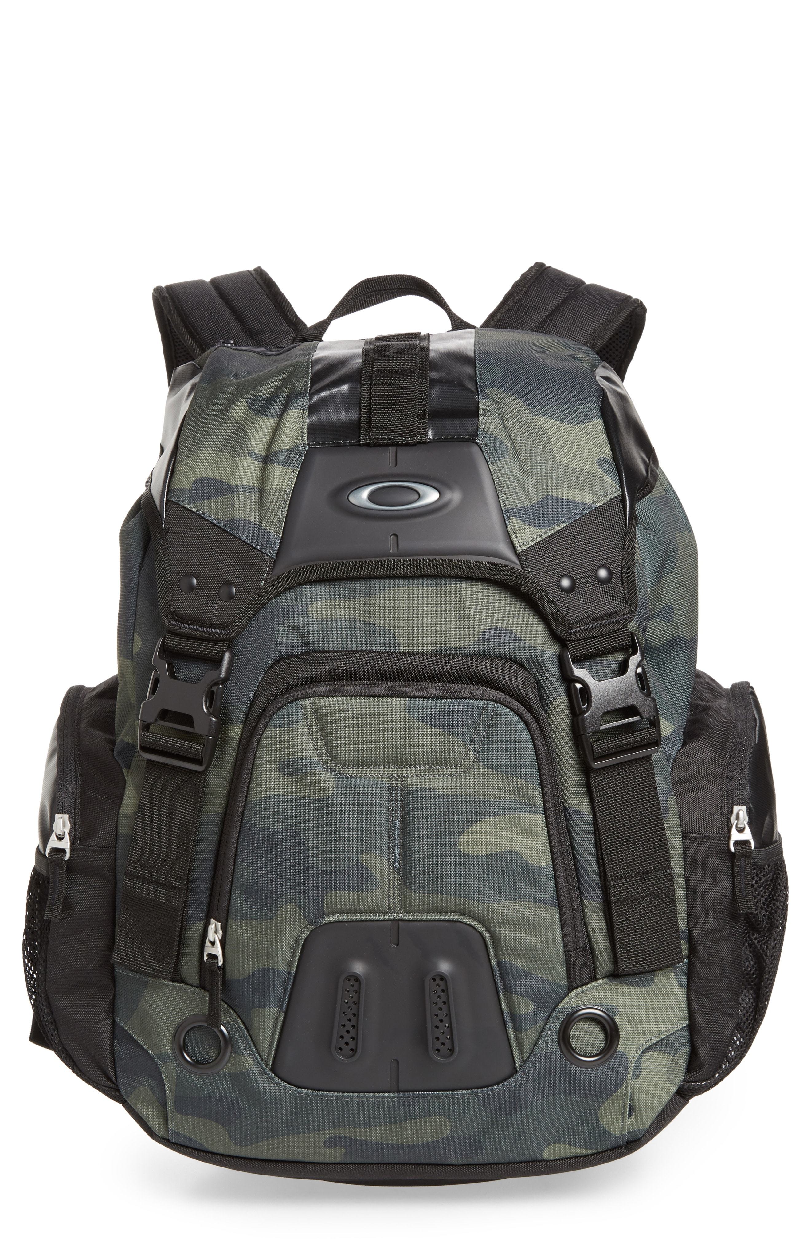 oakley camo backpack