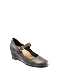 Trotters Willow Mary Jane Wedge Pump