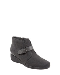 Trotters Mindy Wedge Bootie