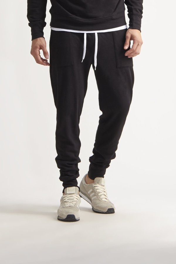 essential jogger set