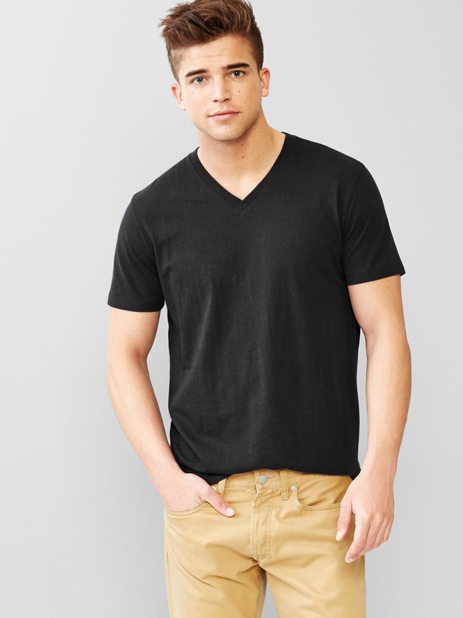 gap essential v neck