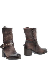 YKX & Co. By Fantasy Ankle Boots