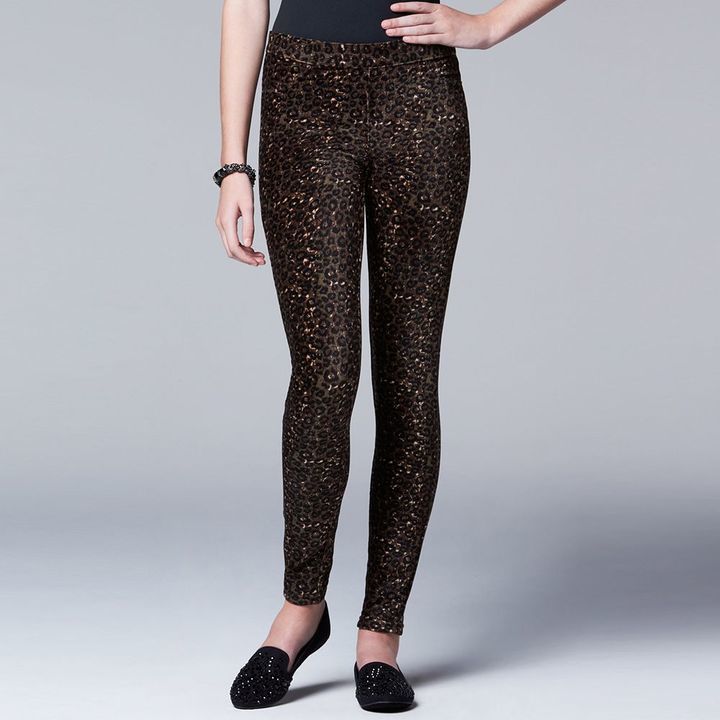 https://cdn.lookastic.com/dark-brown-leopard-leggings/simply-vera-vera-wang-leopard-corduroy-leggings-original-392203.jpg