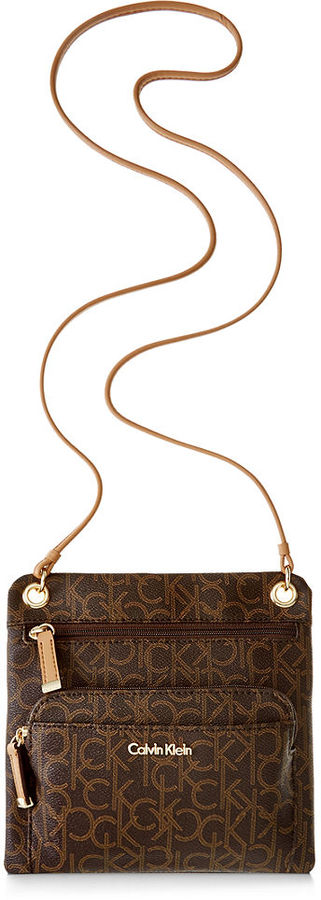 Calvin Klein Monogram Crossbody 118 Macys Lookastic 9940