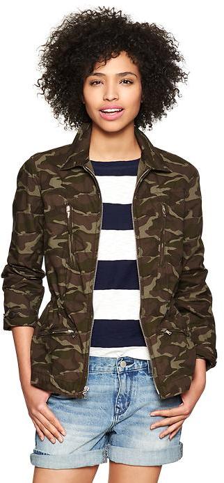 https://cdn.lookastic.com/dark-green-camouflage-military-jacket/camo-utility-jacket-original-22688.jpg