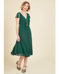 Ties To The Occasion Midi Dress In Pine In Xs
