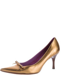 Gucci Metallic Pointed Toe Pumps