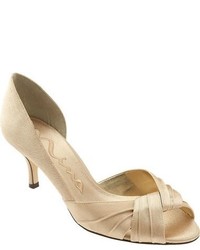 Nina Culver Dorsay Pump