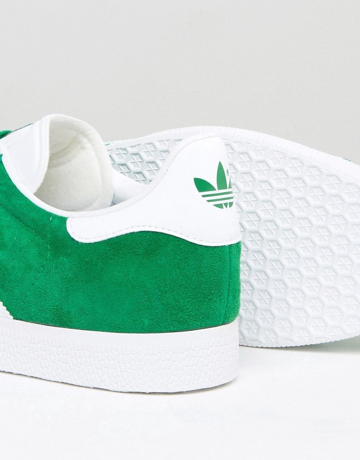 Кеды адидас зеленые. Кеды adidas Originals bb5477. Adidas Originals Gazelle Sneakers in Green. Adidas кеды Green. Кеды адидас зеленые замшевые.