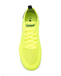 Nike Air Vapormax Flyknit 2 Runner Sneakers