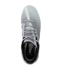 ON Running Cloudflow Low Top Sneakers