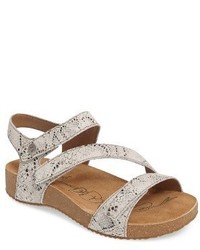 Josef Seibel Tonga Leather Sandal