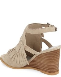 Very Volatile Notion Fringe Wedge Sandal