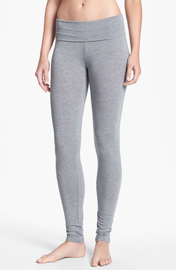 https://cdn.lookastic.com/grey-leggings/sanctuary-femme-slim-fit-leggings-heather-grey-large-original-184462.jpg