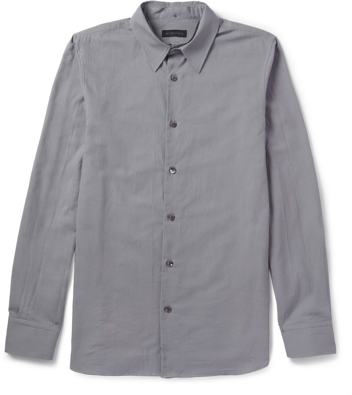 grey collar shirt