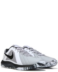 Nike Air Mavin Low Basketball Shoe