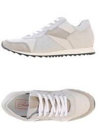 Logan Crossing Low Tops Trainers