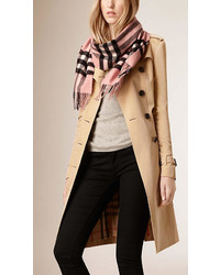 Burberry The Classic Cashmere Scarf In Check