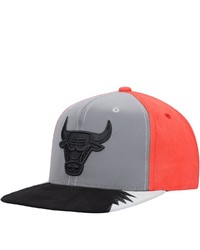 Mitchell & Ness Grayred Chicago Bulls Day 5 Snapback Hat