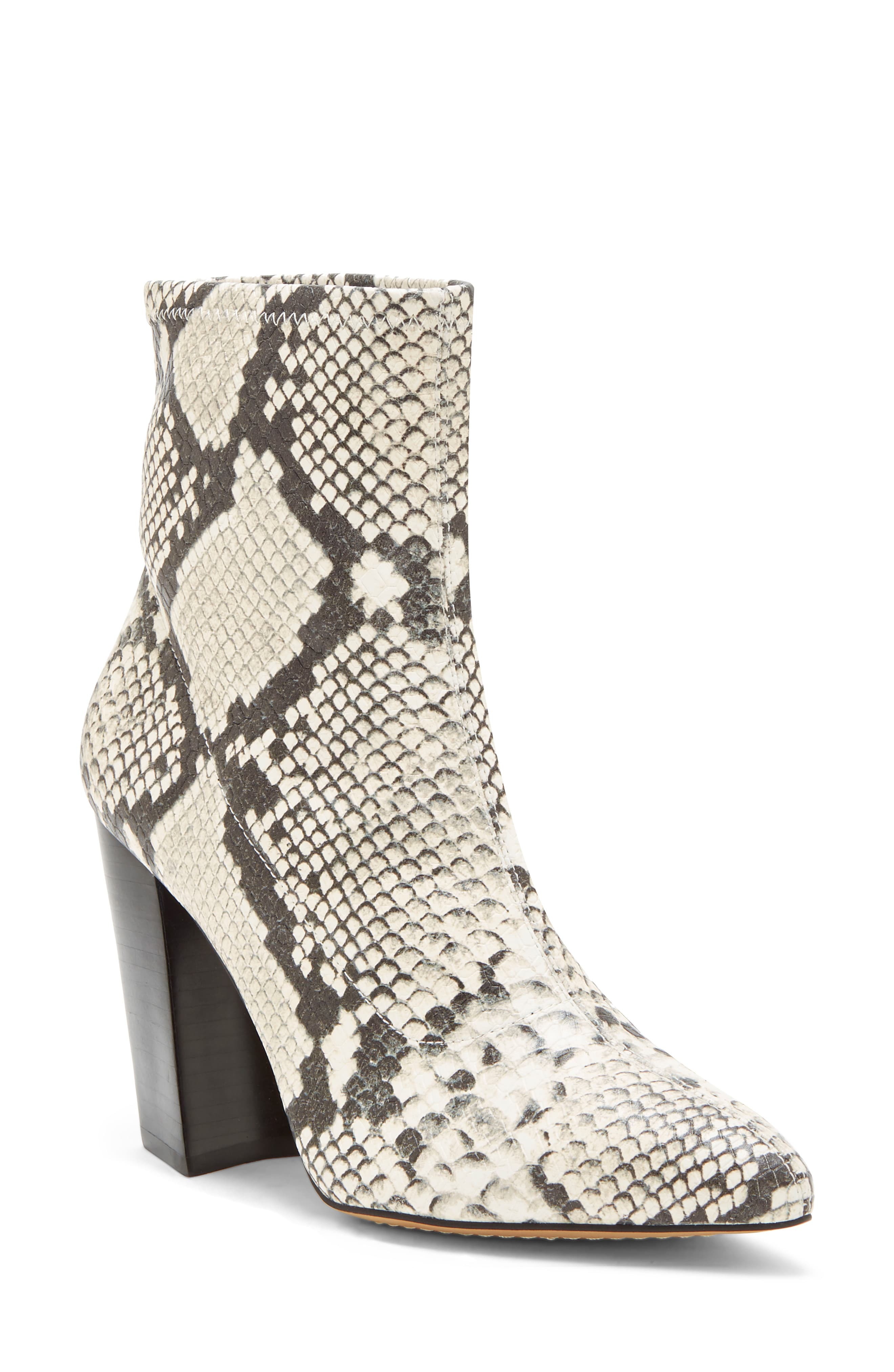 stuart weitzman demi boot