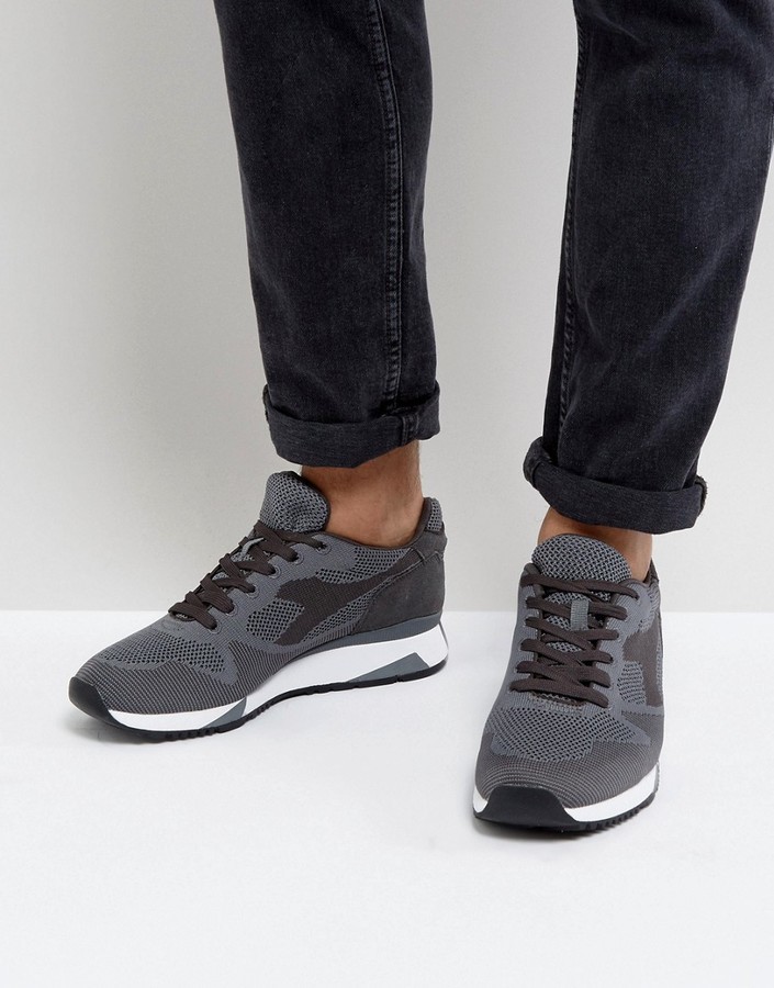 Diadora V7000 Weave Sneakers In Gray 
